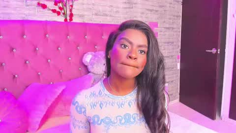 Snapshot of isabellabroms21 chatting on 02.09.25    v online show from 02.09.25