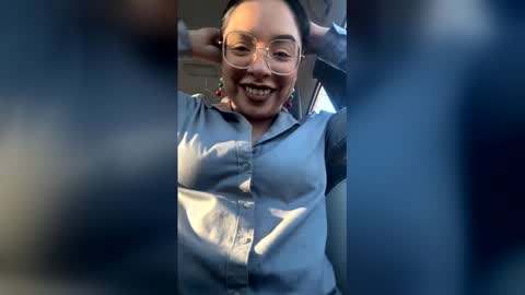 Snapshot of isabellaelizabeth chatting on 12.16.25 isabellaelizabeth online show from 12.16.25