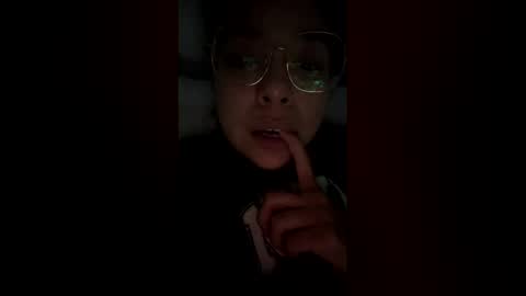 Snapshot of isabellaelizabeth chatting on 12.19.25 isabellaelizabeth online show from 12.19.25