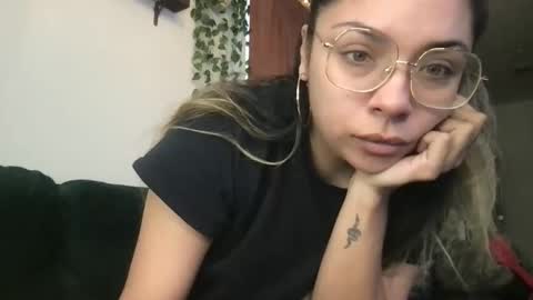 Snapshot of isabellaelizabeth chatting on 04.19.26 isabellaelizabeth online show from 04.19.26
