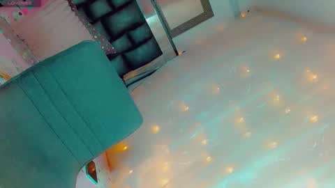 isabellagirs online show from 01.10.26