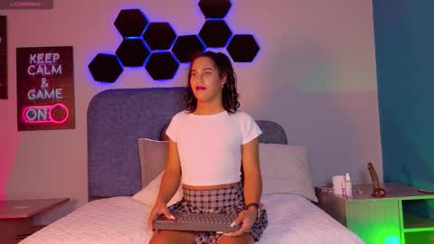 Isabella online show from 11.13.25