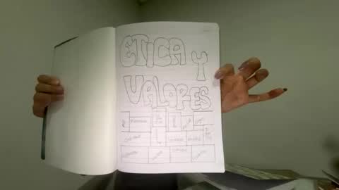 Isabella.. back again  online show from 02.20.26