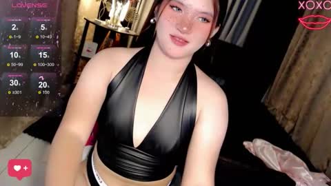 Snapshot of isabellaleights chatting on 04.26.26 isabel online show from 04.26.26