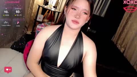 Snapshot of isabellaleights chatting on 04.28.26 isabel online show from 04.28.26