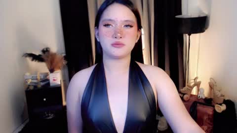 Snapshot of isabellaleights chatting on 06.18.26 isabel online show from 06.18.26
