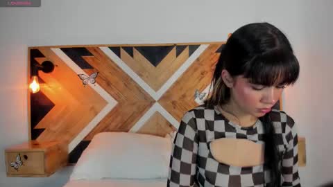 Isabella  online show from 09.15.25