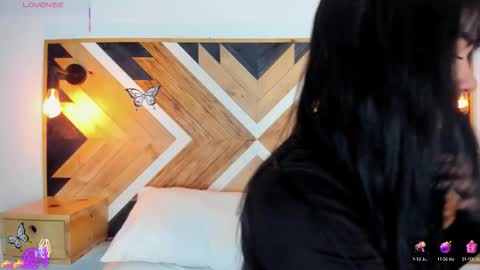 Isabella  online show from 09.17.25