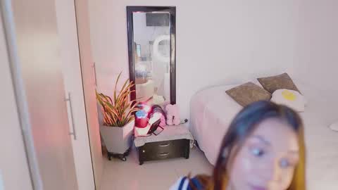 isabella online show from 10.01.25