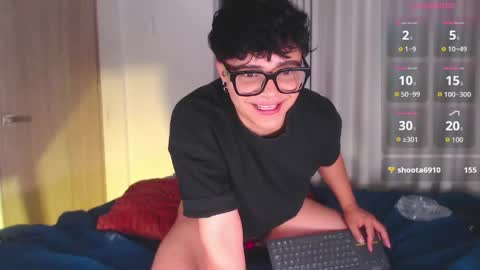 Isabella Mout  online show from 04.12.26