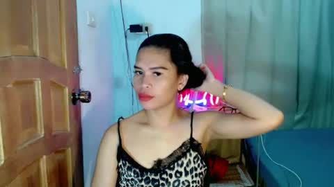 Snapshot of isabelle_amore chatting on 06.24.26 Ysa online show from 06.24.26