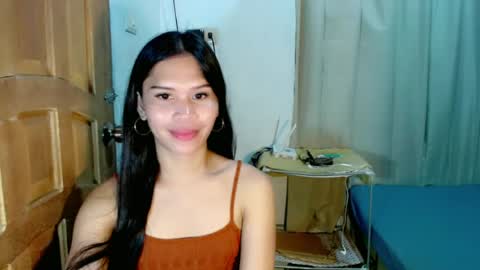Snapshot of isabelle_amore chatting on 06.29.26 Ysa online show from 06.29.26