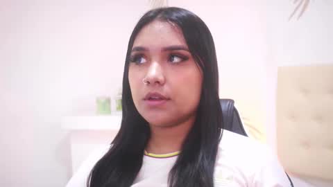   online show from 12.03.25