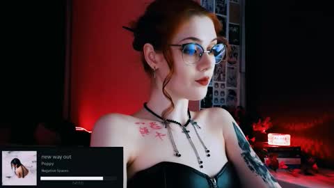 Snapshot of isabelle_stern chatting on 10.22.25 Madame Isabelle online show from 10.22.25