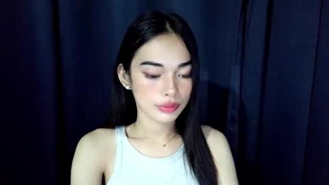 Snapshot of isabelle_willis chatting on 09.22.25 Isabelle online show from 09.22.25