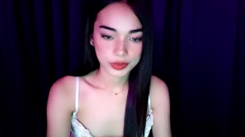 Isabelle online show from 11.21.25