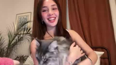 Snapshot of isabellelayla chatting on 01.08.26 Isabelle online show from 01.08.26