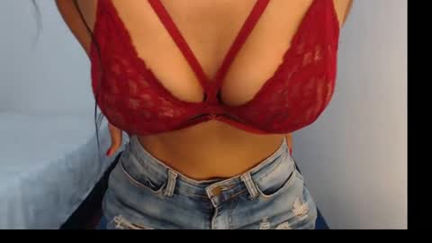 Isabella online show from 12.23.24