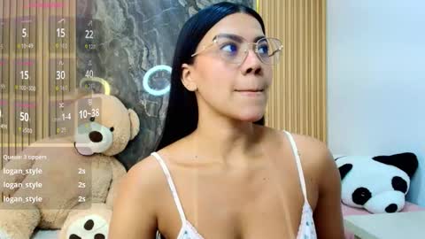 Snapshot of isadora_14 chatting on 03.11.26 ISADORA online show from 03.11.26