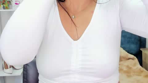 Snapshot of isadoravex chatting on 05.22.26 Isabel online show from 05.22.26