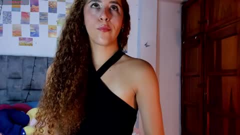 Isabela  online show from 04.16.26