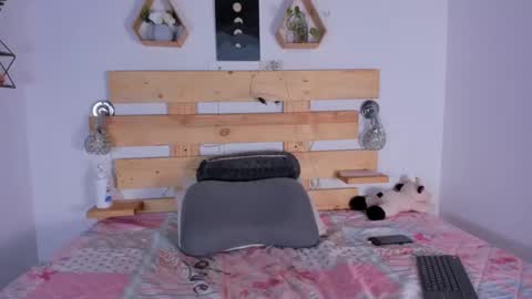 ishabellalopez online show from 01.18.25