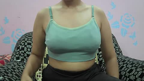 Snapshot of ishika_singh_ chatting on 04.24.26 ishika_singh_ online show from 04.24.26