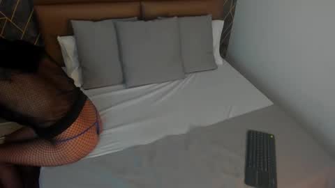 isidel79 online show from 12.22.25