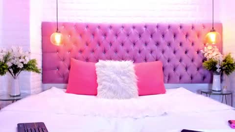 Isis  online show from 10.07.25