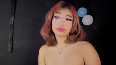 Snapshot of isisjones18 chatting on 10.04.25 Isisjones18 online show from 10.04.25