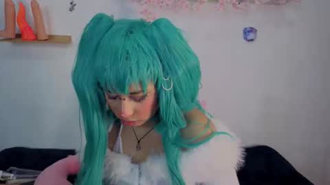 Isisjones18 online show from 10.31.25