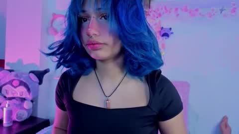 Isisjones18 online show from 01.12.26