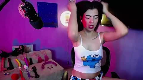 Snapshot of isisrousexx chatting on 09.22.25 isisrousexx online show from 09.22.25