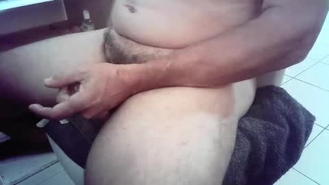 Snapshot of islandforfun chatting on 11.30.25 islandforfun online show from 11.30.25