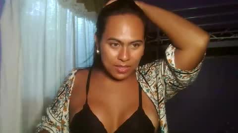 IslandVelvet online show from 12.18.25