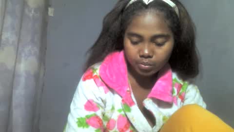 Snapshot of ismayrah chatting on 05.30.26 ismayrah online show from 05.30.26