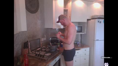 Tall Jewish Ginger DOM online show from 12.12.24