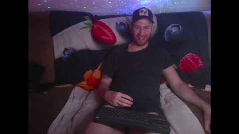 Tall Jewish Ginger DOM online show from 12.14.24