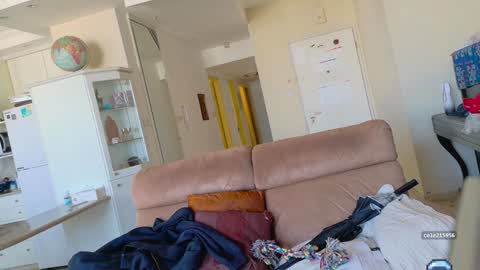 Tall Jewish Ginger DOM online show from 12.25.24