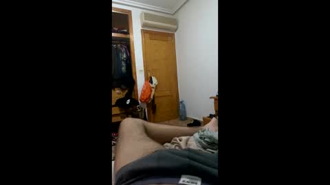 Snapshot of israkun chatting on 10.25.25 israkun online show from 10.25.25