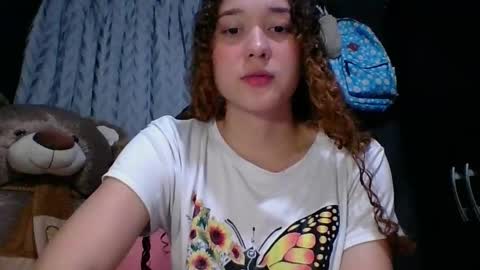 Snapshot of issa30213 chatting on 10.04.25 Issa online show from 10.04.25