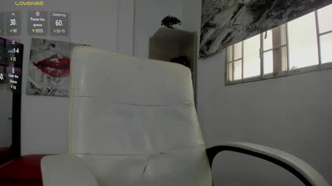 Issa  online show from 01.15.25