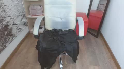 Issa  online show from 03.08.25