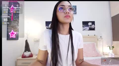 issa ruiz07 online show from 12.13.24