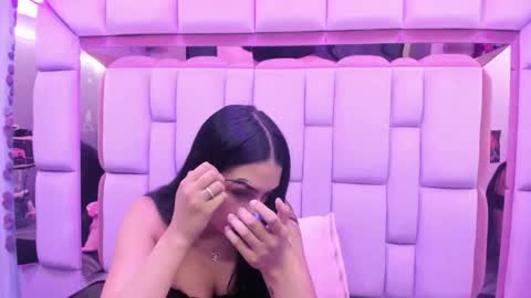 Snapshot of issabela_mackey_ chatting on 02.18.26 issabela_mackey_ online show from 02.18.26