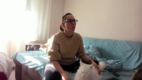 Issabelle online show from 03.05.25