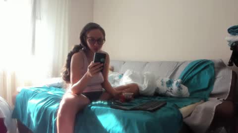 Issabelle online show from 09.14.25