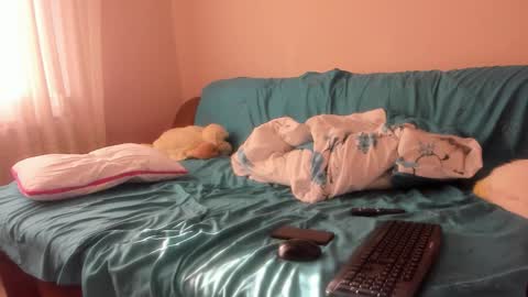 Issabelle online show from 11.01.25