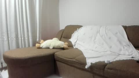 Issabelle online show from 11.12.25