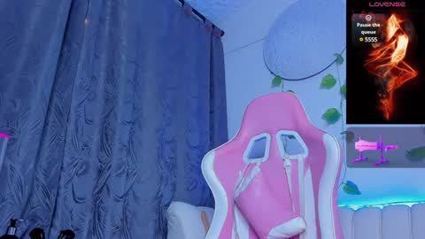 Snapshot of issac_james chatting on 01.22.25 Issac online show from 01.22.25